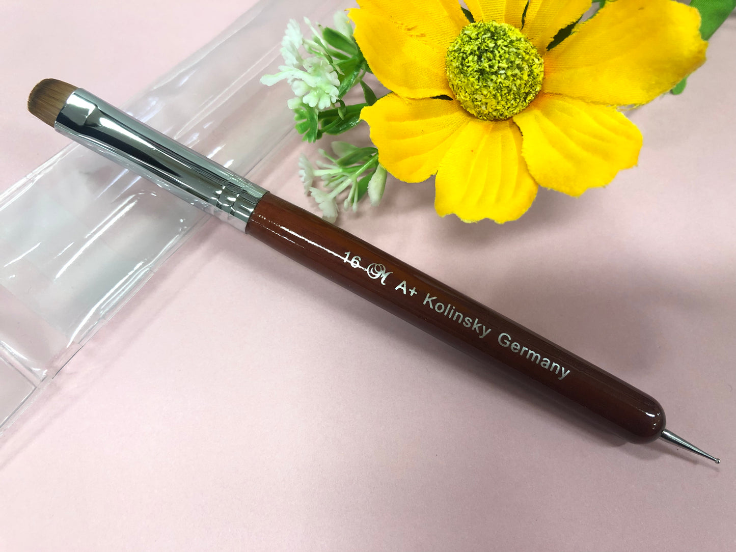 MA+ Kolinsky French Brush